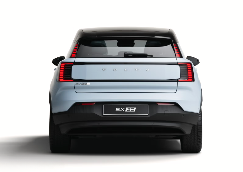 Volvo EX30 Twin Performance Plus 4