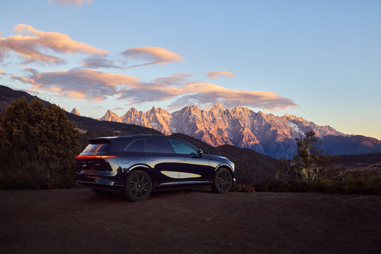 XPENG G9 AWD Performance 8