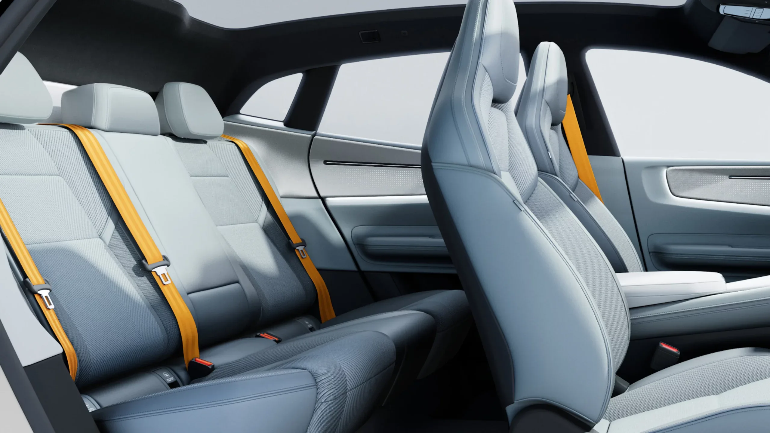 Polestar 4 Long Range Dual Motor Plus & Pilot 7