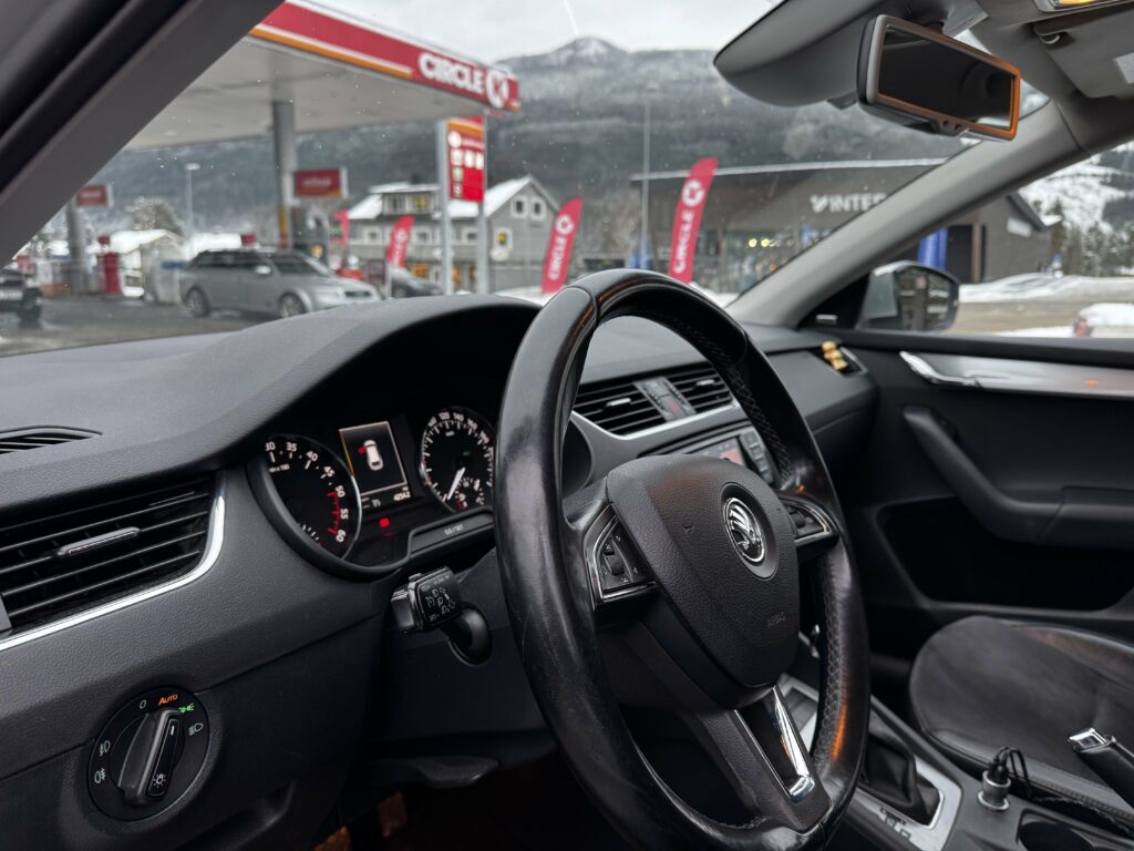 Skoda Octavia 2,0 TDI 150hk DSG Elegance 9