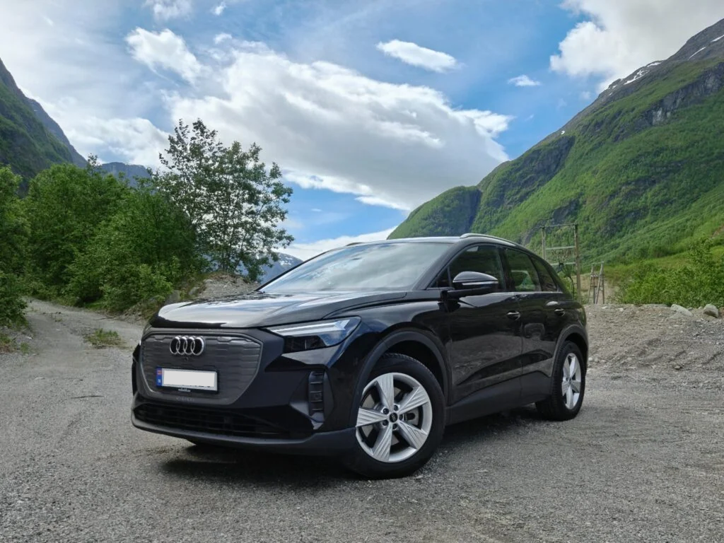 AUDI Q4 45 e-tron
